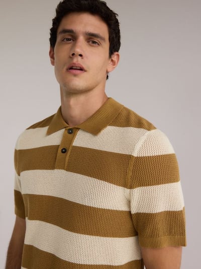 Ażurowy sweter polo