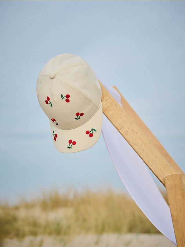 Cap with embroidery - RESERVED