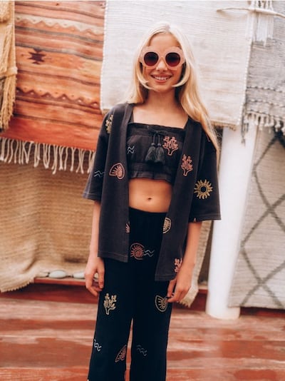 GIRLS` BLOUSE & SINGLET