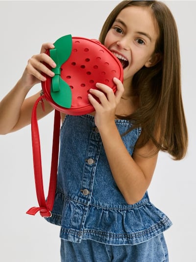Aardbeientas