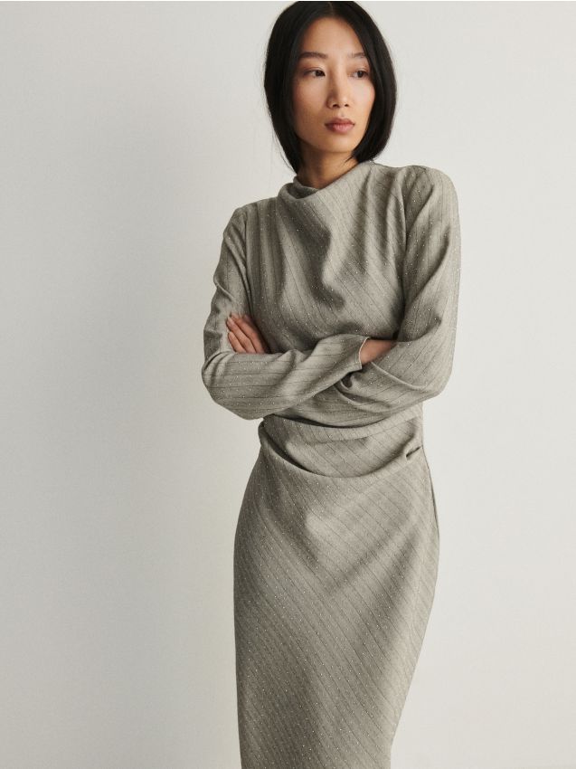 Midikleid mit Strassdetails - RESERVED