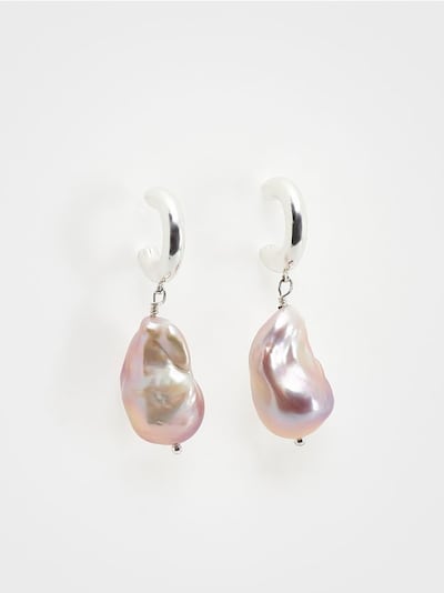Silver-plated earrings with natural pearl