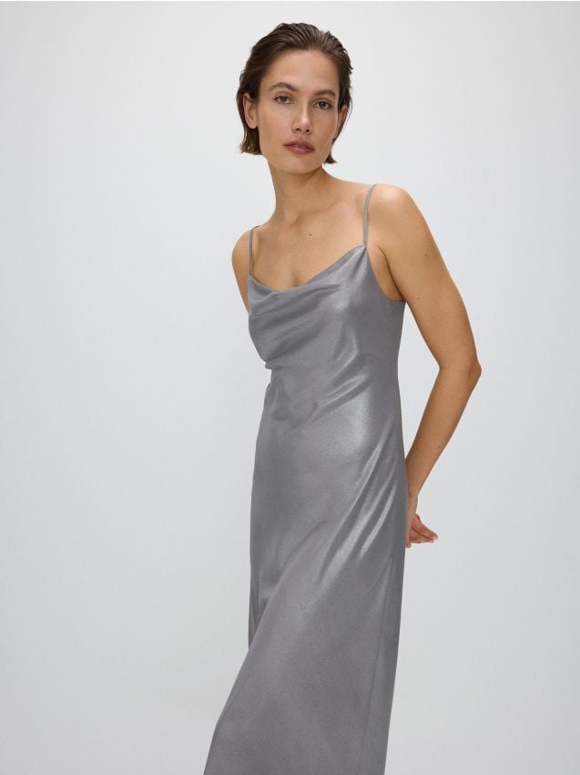 Reserved - rochie maxi lucioasă - gri deschis