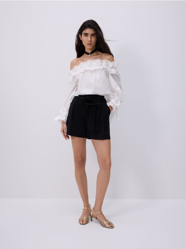 LADIES` SHORTS - RESERVED