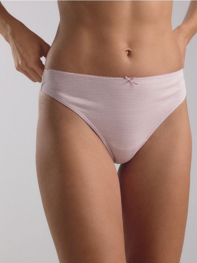 Majtki typu stringi 3 pack - RESERVED