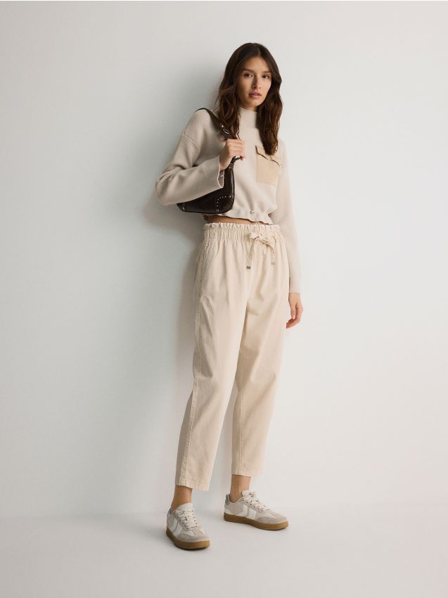 Reserved - pantaloni din bumbac jogger - crem