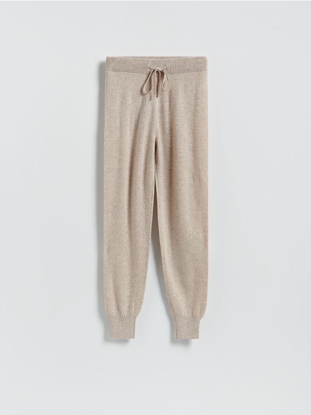 LADIES` TROUSERS - RESERVED