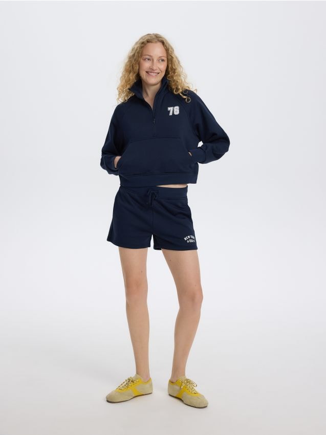 Sweatshirt with stand up collar - RESERVED