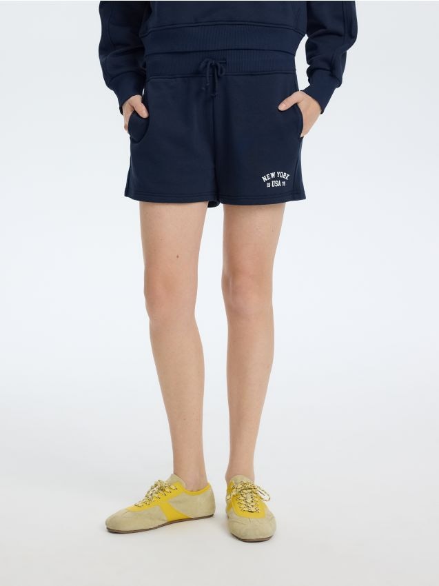 Sweat shorts with print - RESERVED