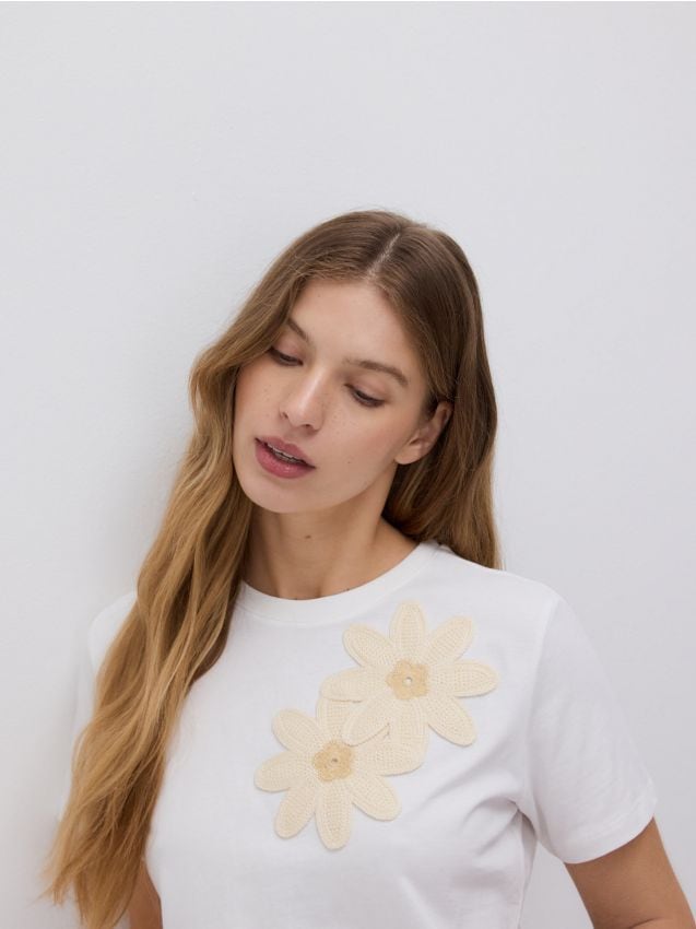 LADIES` T-SHIRT - RESERVED