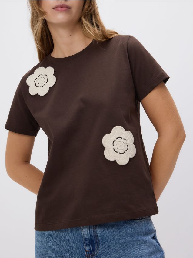 LADIES` T-SHIRT - RESERVED