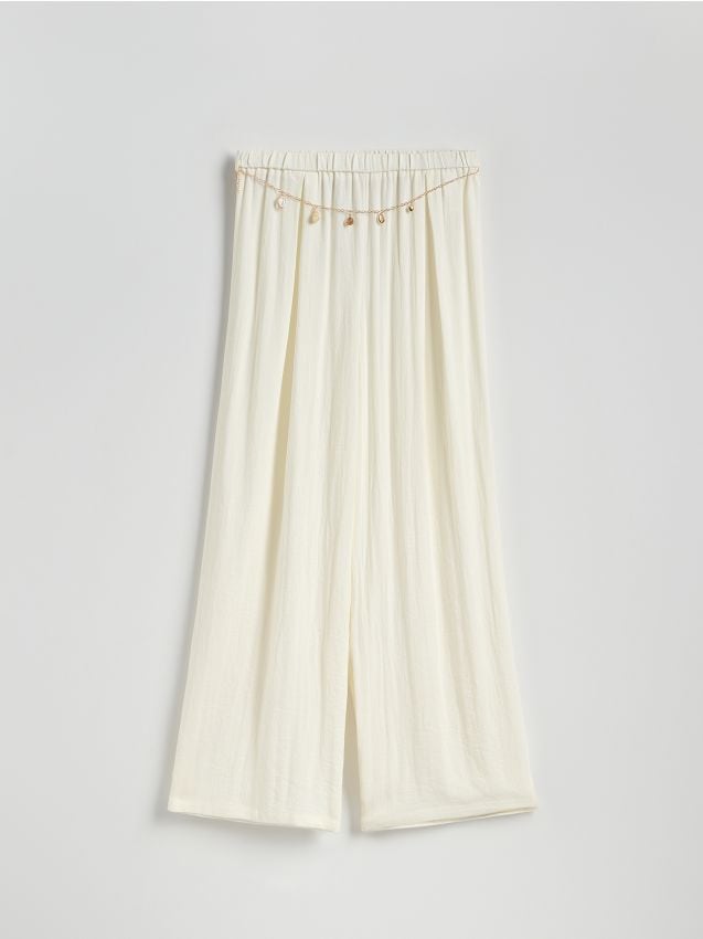 Loose trousers with chain detail - RESERVED