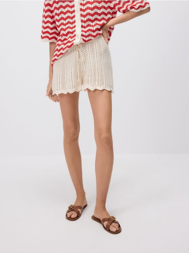 LADIES` SHORTS - RESERVED