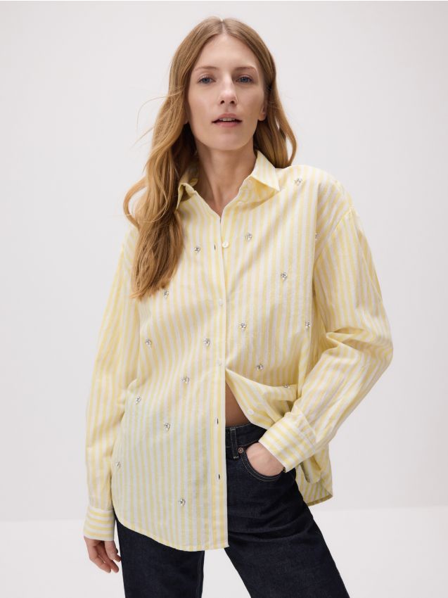 Cotton shirt with applications - RESERVED