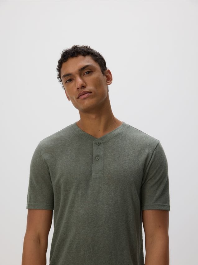 Henley T-shirt, regular fit - RESERVED