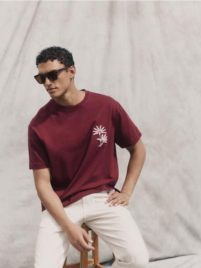 Boxy T-shirt with embroidery