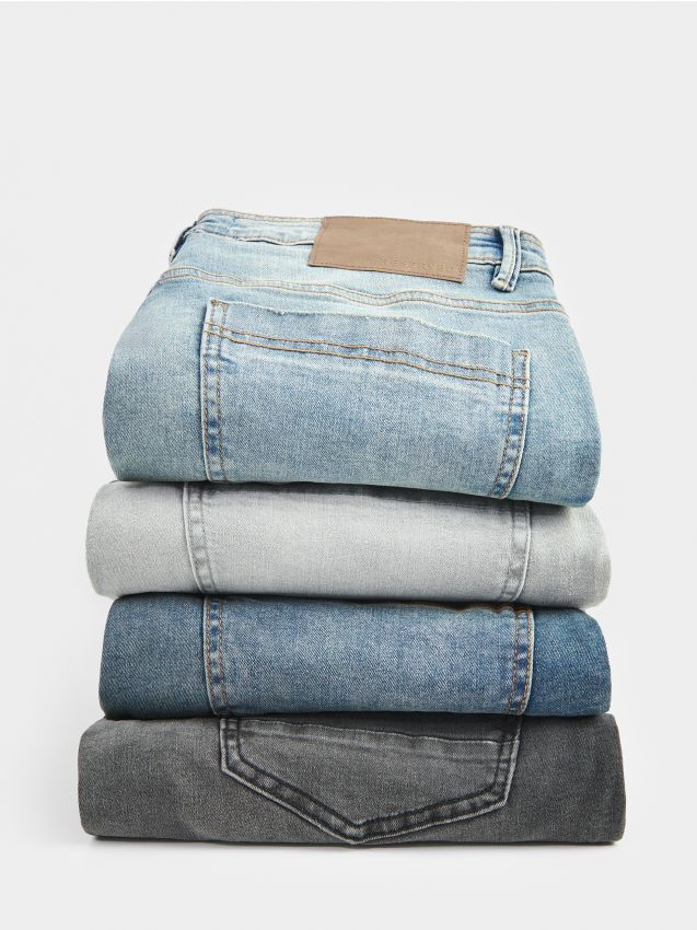 Jeans i slim fit med afvasket look - RESERVED