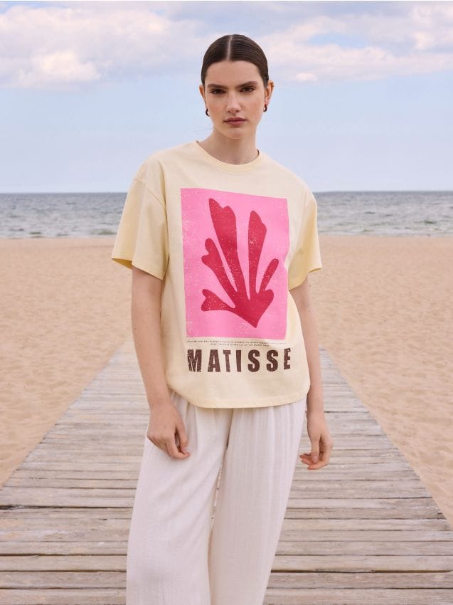 Cotton T-shirt with print - RESERVED