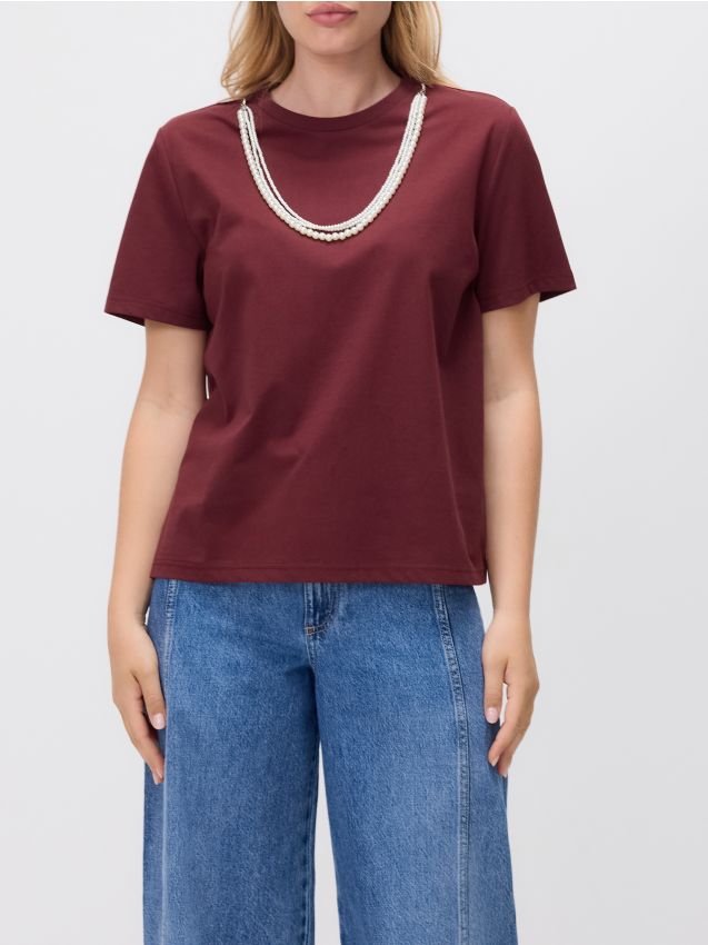 T-shirt with detachable embellishment - RESERVED