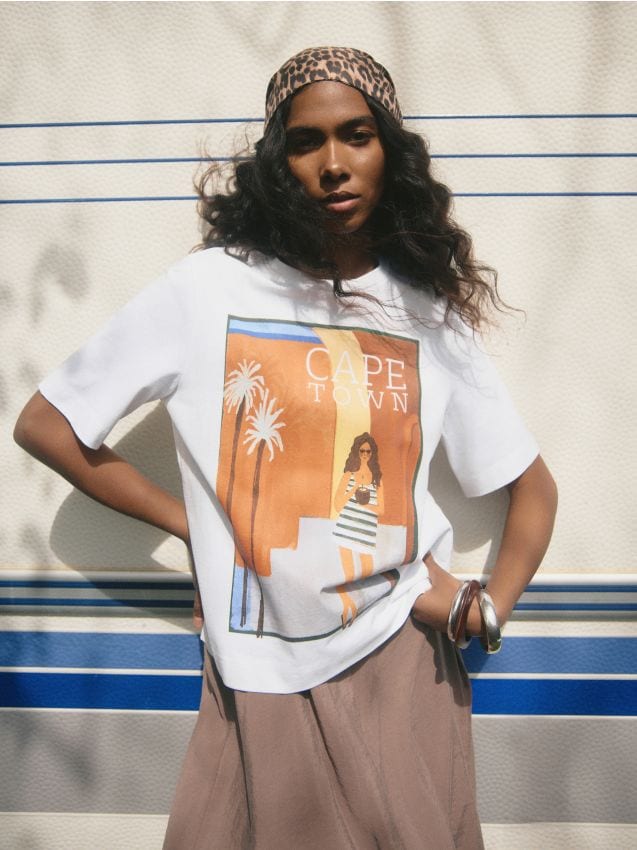 Cotton T-shirt with print - RESERVED