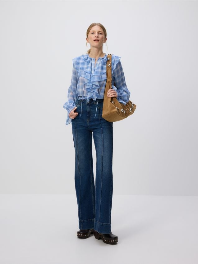 Jeans with back embroidery - RESERVED