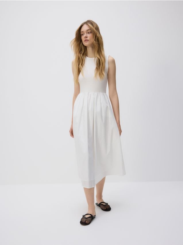 Viscose midi dress - RESERVED