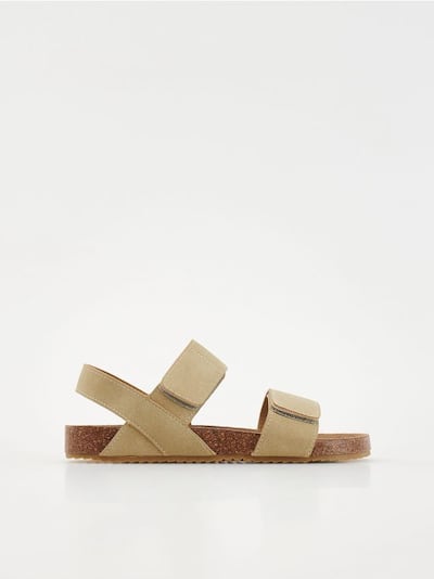 SANDALS WITH VELCRO FASTENING