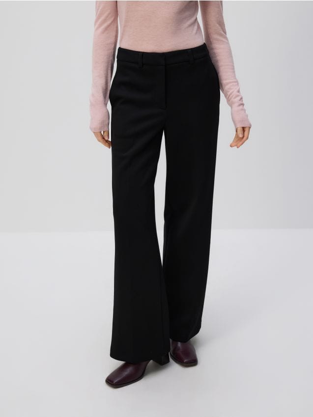 Reserved - Pantaloni largi cu viscoză - negru