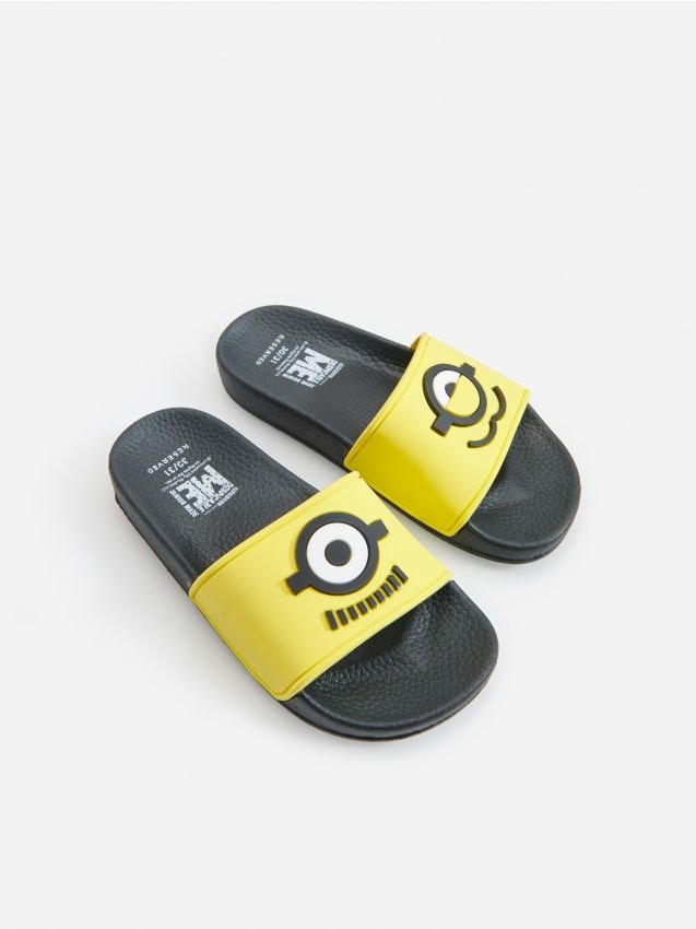 Minion on sale flip flops