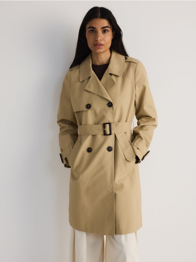 Trench-coat à double boutonnage avec ceinture - RESERVED