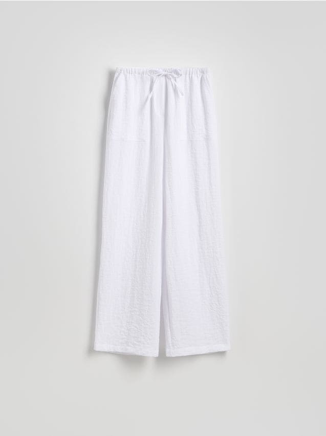 Loose trousers with viscose - RESERVED
