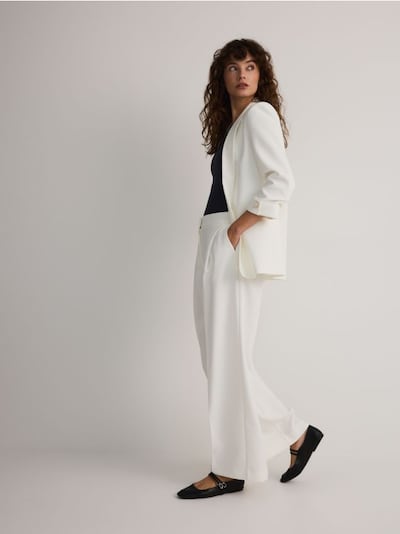 Παντελόνι wide leg με σιδερωμένη τσάκιση