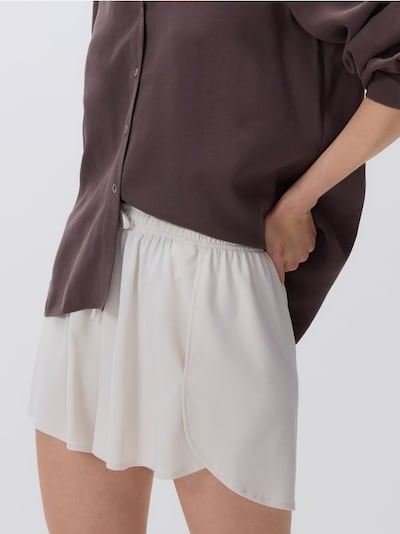 LADIES` SHORTS
