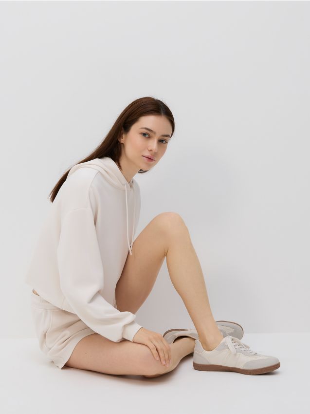 Viscose rich shorts - RESERVED
