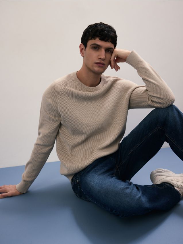 Straight jeans with wash effect - RESERVED