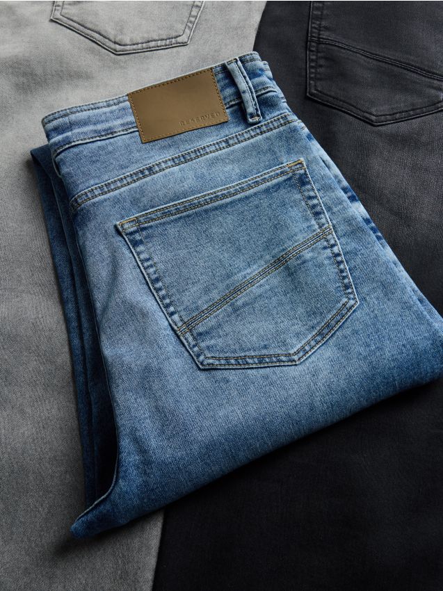 Carrot jeans with wash effect - RESERVED