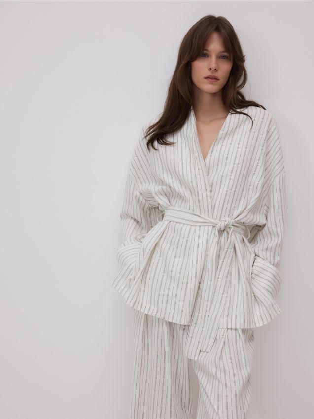Blazer mit hohem Leinenanteil - RESERVED