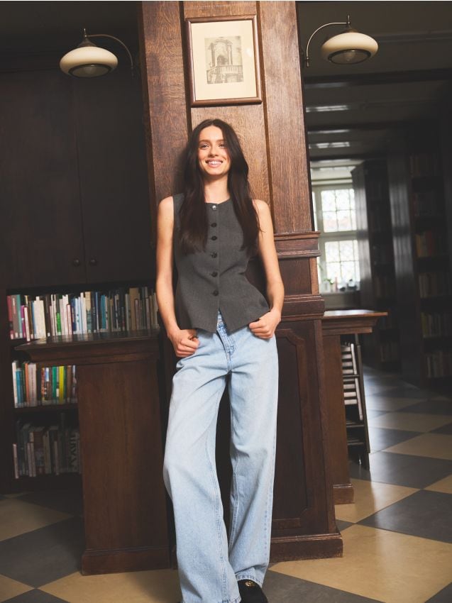 Wide leg jeans with asymmetric fastening - RESERVED