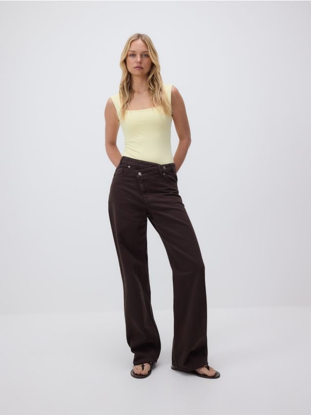 Wide leg džinsai su asimetrišku užsegimu Spalva dark grey