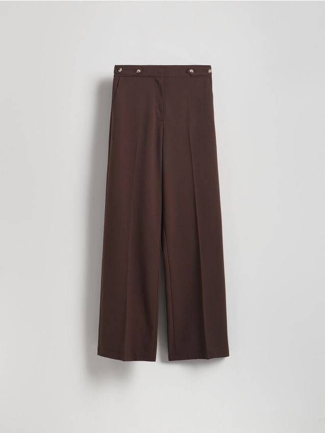 Straight trousers with creases - RESERVED