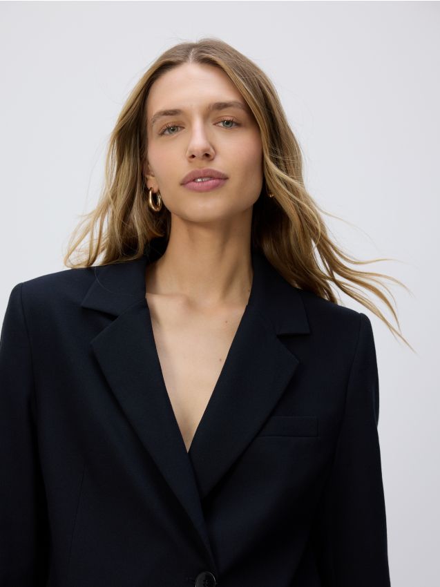 Einreihiger Blazer aus Viskosegemisch - RESERVED