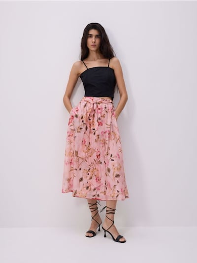 LADIES` SKIRT