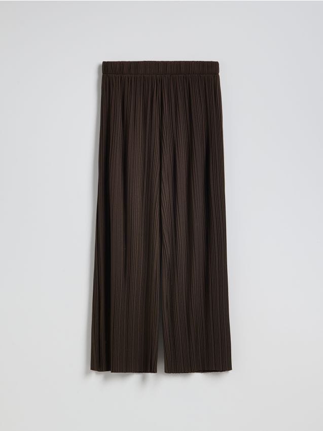 Plisirane pantalone - RESERVED