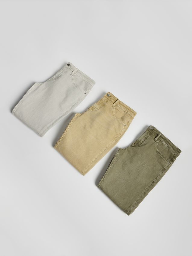 Slim jeans with wash effect - RESERVED
