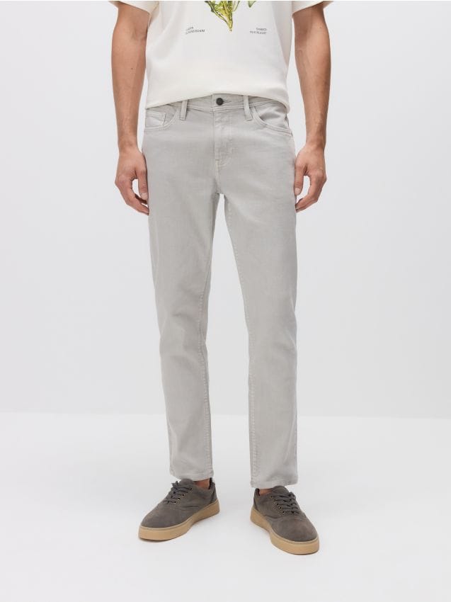 Slim jeans with wash effect - RESERVED