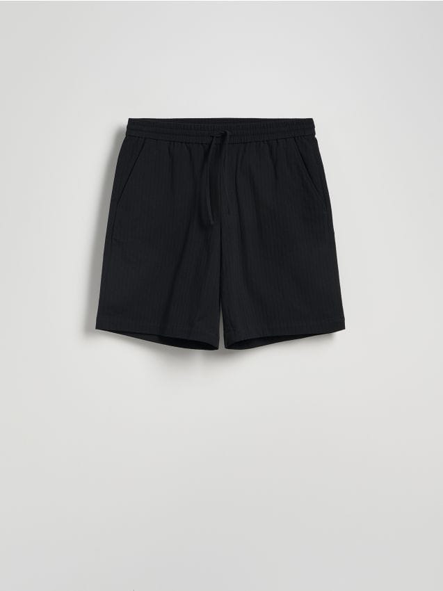 Reserved - Pantaloni scurți structurați loose - negru Reserved - Pantaloni scurți structurați loose - negru
