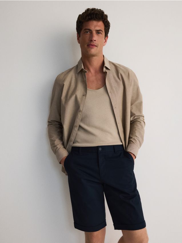 Reserved - pantaloni scurți slim fit - bleumarin