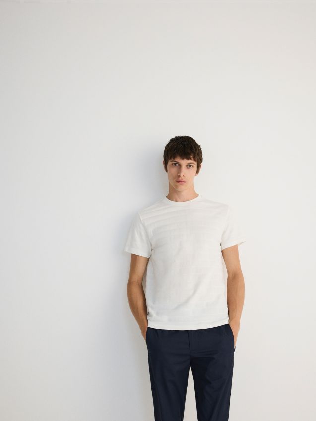 Reserved - tricou regular fit cu dungi - crem