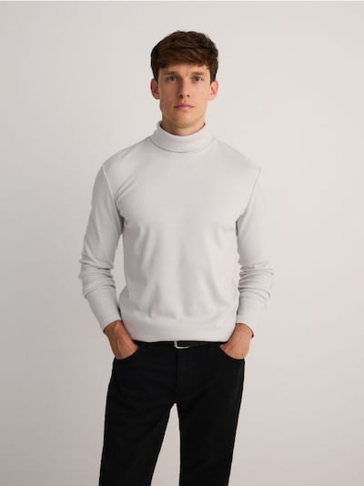 Turtleneck with wool blend