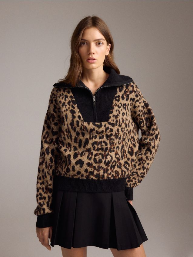 Pullover mit Leopardmuster aus Wollgemisch - RESERVED